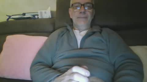 maxou569 online show from 03/06/25, 07:47