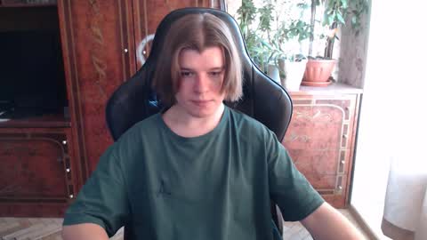 Snapshot of maxplay18 chatting on 02/04/26, 07:58 Max online show from 02/04/26, 07:58