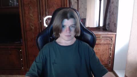 Snapshot of maxplay18 chatting on 02/14/26, 12:57 Max online show from 02/14/26, 12:57