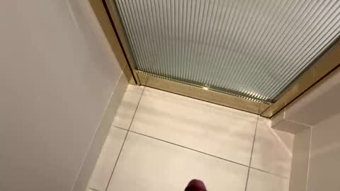 maxpowers1880 online show from 11/15/25, 05:38