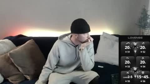 MaxRouger online show from 12/01/25, 10:59