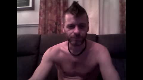 Snapshot of maxthewolf chatting on 11/14/25, 01:26 MaxTheWolf online show from 11/14/25, 01:26