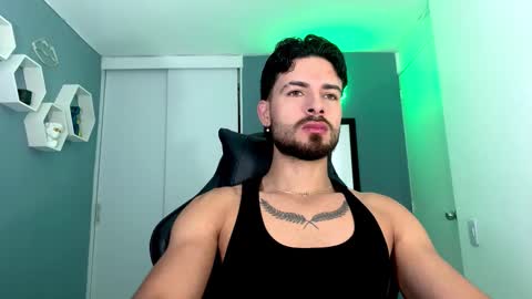 Maxi online show from 10/22/25, 11:26