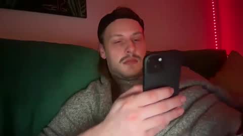 Snapshot of maxwatts95 chatting on 02/09/25, 10:20 Max Watts online show from 02/09/25, 10:20