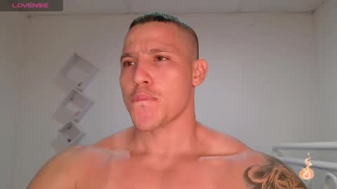 Max online show from 04/21/26, 03:35