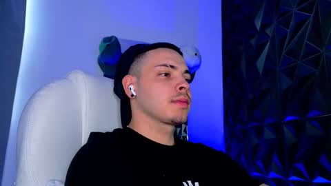 MAX online show from 02/12/26, 03:40