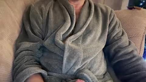 Snapshot of maxwellj1234 chatting on 12/22/24, 10:25 maxwellj1234 online show from 12/22/24, 10:25