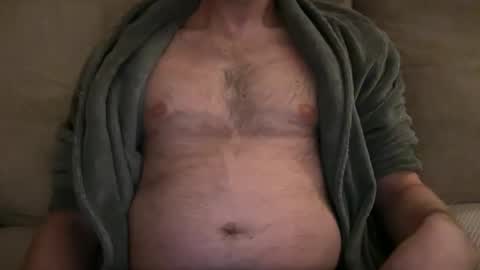 Snapshot of maxwellj1234 chatting on 10/18/25, 06:37 maxwellj1234 online show from 10/18/25, 06:37