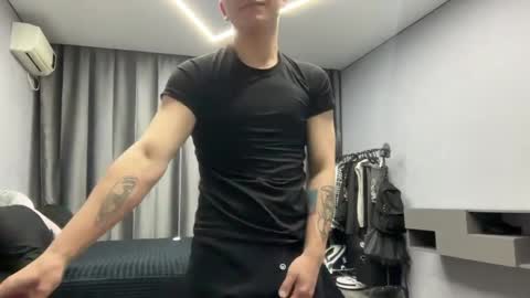 Max online show from 04/18/26, 07:07