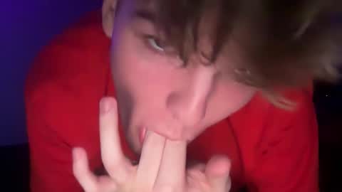 Snapshot of maxx276828 chatting on 11/08/25, 04:51 maxx276828 online show from 11/08/25, 04:51