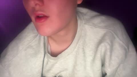 Snapshot of maxx276828 chatting on 11/10/25, 03:22 maxx276828 online show from 11/10/25, 03:22