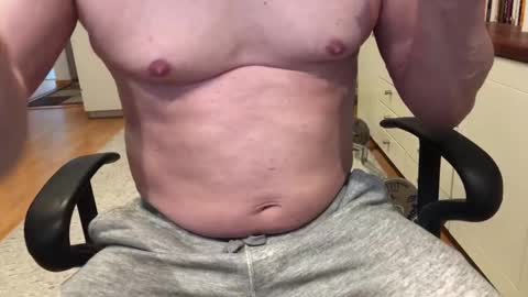 Max online show from 03/10/25, 06:38