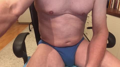 Max online show from 10/02/25, 05:36