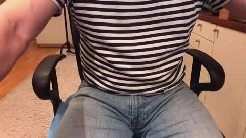 Max online show from 12/15/25, 07:12