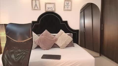 Maxxi online show from 09/09/25, 01:27