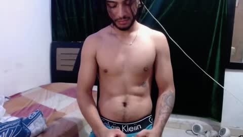 Snapshot of maxximus_10 chatting on 12/30/24, 06:31 maxximus_10 online show from 12/30/24, 06:31