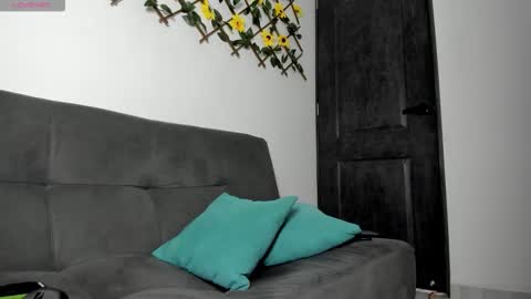 Max online show from 03/21/26, 03:22