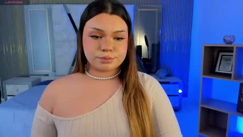Snapshot of maxxxine_ chatting on 04/13/26, 11:32 Maxine Minx online show from 04/13/26, 11:32