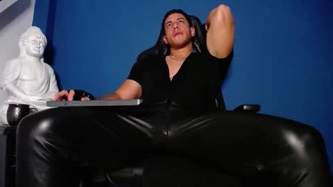 maxxxpowerful online show from 11/26/25, 04:13