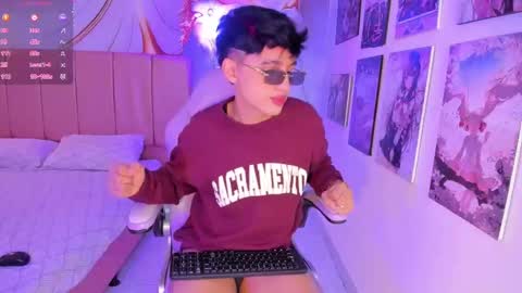 Adrian  online show from 09/29/25, 01:05