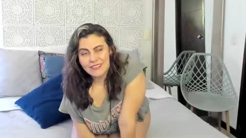 Victoria online show from 02/21/25, 09:22