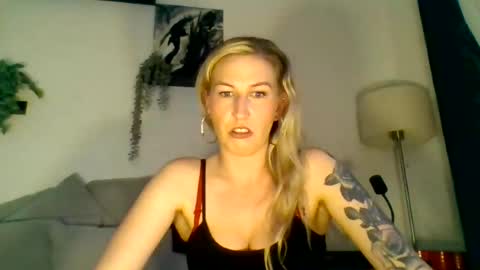 Snapshot of may4jay chatting on 06/23/26, 07:45 may4jay online show from 06/23/26, 07:45