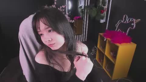 may_lings online show from 06/17/26, 11:12