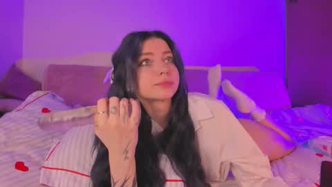 May online show from 11/15/25, 06:11