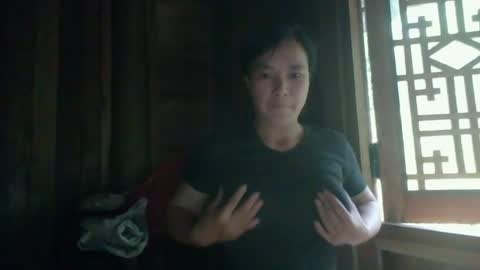 Snapshot of may_vietnamese chatting on 06/17/26, 10:50 may_vietnamese online show from 06/17/26, 10:50
