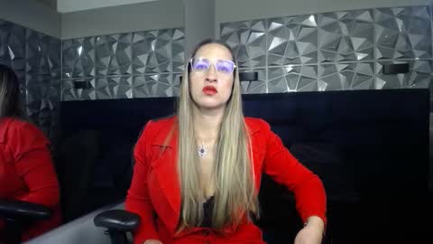 Maya online show from 10/05/25, 04:05