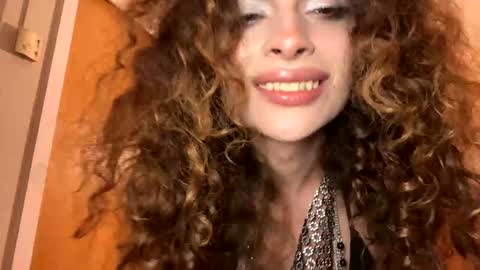 Snapshot of maya632713 chatting on 01/19/25, 09:55 Maya transgirl online show from 01/19/25, 09:55