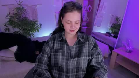 Maya online show from 03/16/26, 09:52