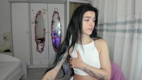 Maya online show from 02/12/26, 05:13