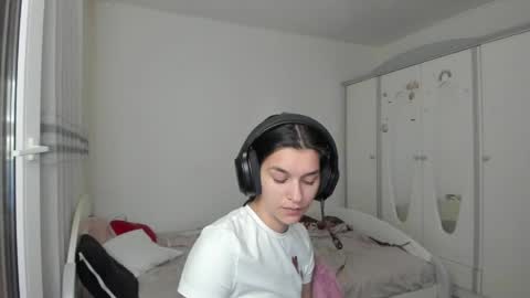 Maya online show from 04/14/26, 06:03