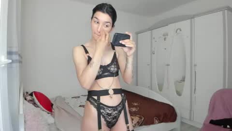 Maya online show from 04/23/26, 05:15