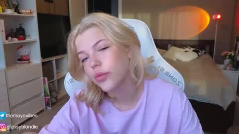 Maya online show from 04/13/26, 04:18