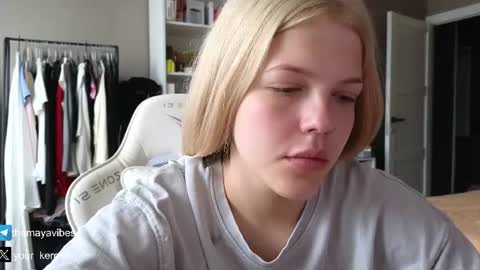 Snapshot of maya_blonde18 chatting on 07/05/26, 03:23 Maya online show from 07/05/26, 03:23
