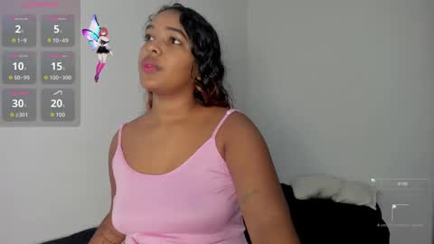 Snapshot of maya_graham_ chatting on 11/23/25, 09:53 Maya online show from 11/23/25, 09:53