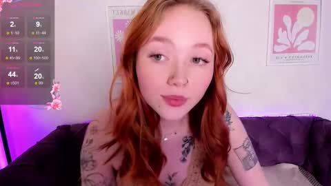 Snapshot of maya_light chatting on 02/13/25, 07:56 Maya online show from 02/13/25, 07:56