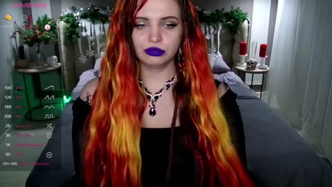 Snapshot of maya_mils chatting on 01/11/25, 05:10 Maya Mils online show from 01/11/25, 05:10