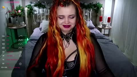 Snapshot of maya_mils chatting on 01/12/25, 04:10 Maya Mils online show from 01/12/25, 04:10