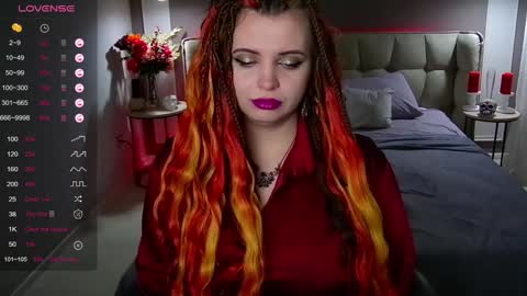 Snapshot of maya_mils chatting on 01/26/25, 01:09 Maya Mils online show from 01/26/25, 01:09