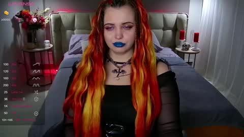 Snapshot of maya_mils chatting on 01/30/25, 01:33 Maya Mils online show from 01/30/25, 01:33