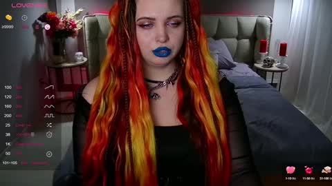 Snapshot of maya_mils chatting on 01/30/25, 05:09 Maya Mils online show from 01/30/25, 05:09