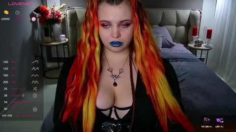 Snapshot of maya_mils chatting on 02/01/25, 05:07 Maya Mils online show from 02/01/25, 05:07