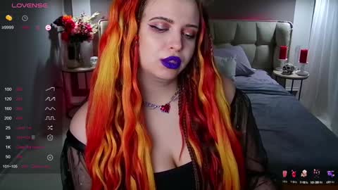 Snapshot of maya_mils chatting on 02/03/25, 07:18 Maya Mils online show from 02/03/25, 07:18