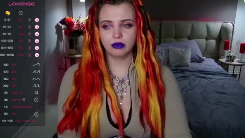 Snapshot of maya_mils chatting on 02/04/25, 07:07 Maya Mils online show from 02/04/25, 07:07