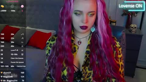 Snapshot of maya_mils chatting on 02/24/25, 04:16 Maya Mils online show from 02/24/25, 04:16