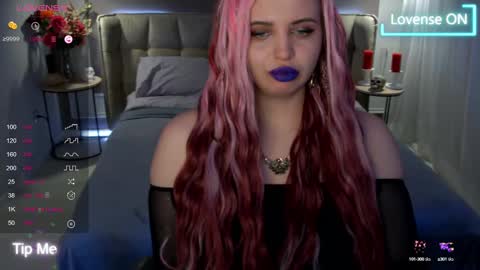 Snapshot of maya_mils chatting on 03/09/25, 07:12 Maya Mils online show from 03/09/25, 07:12