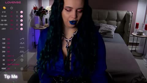 Snapshot of maya_mils chatting on 10/08/25, 01:14 Maya Mils online show from 10/08/25, 01:14